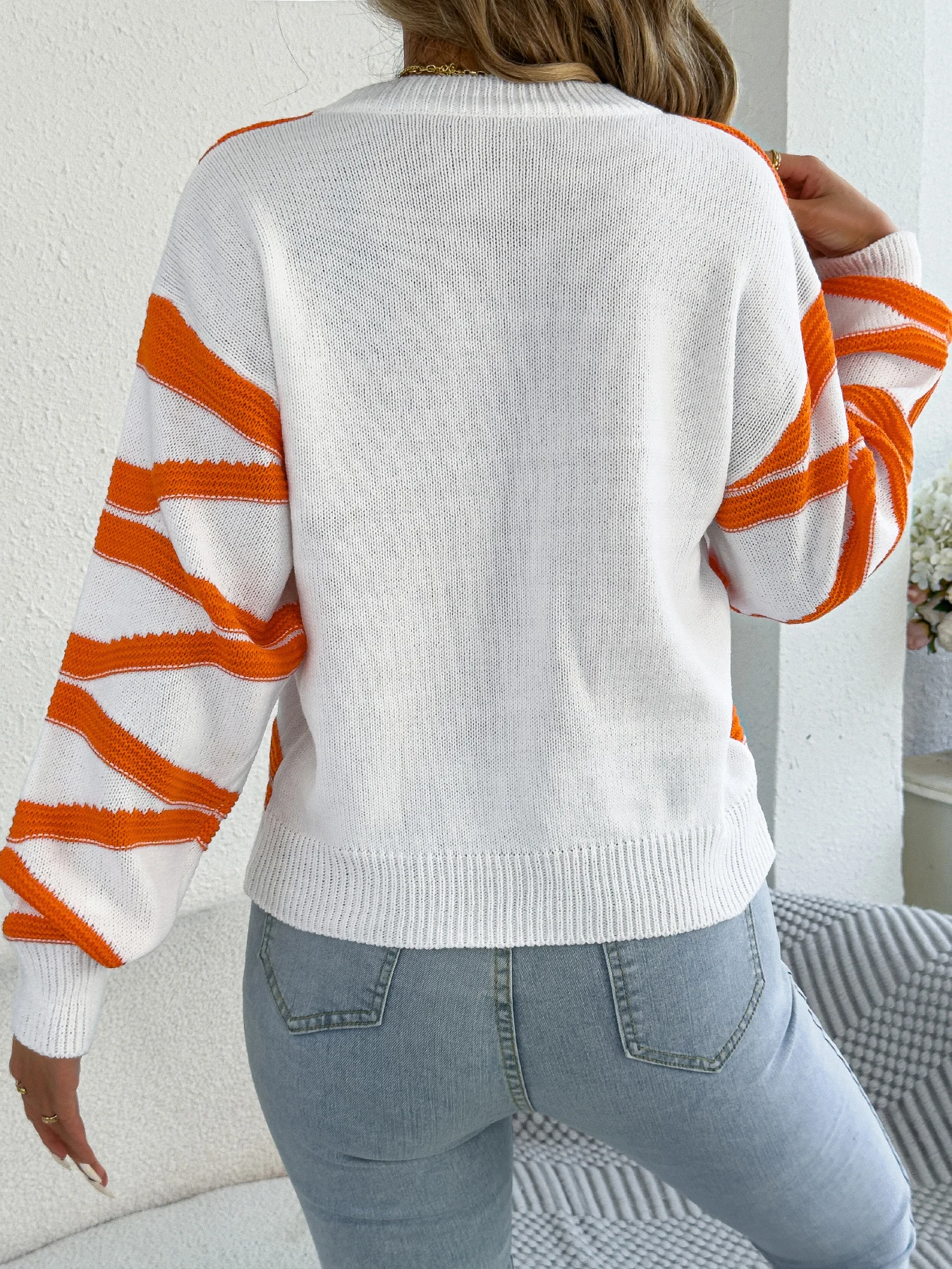 2025 Fashion Contrast Color Striped Sweaters for Autumn Winter Casual Round Neck Lantern Long Sleeve Knitted Tops Women Clothes