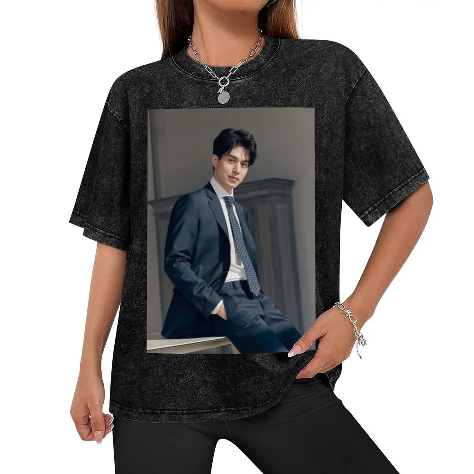 Lee Dong-wook T-Shirt graphics tops vintage anime shirt cotton graphic tees fitted t shirts for men