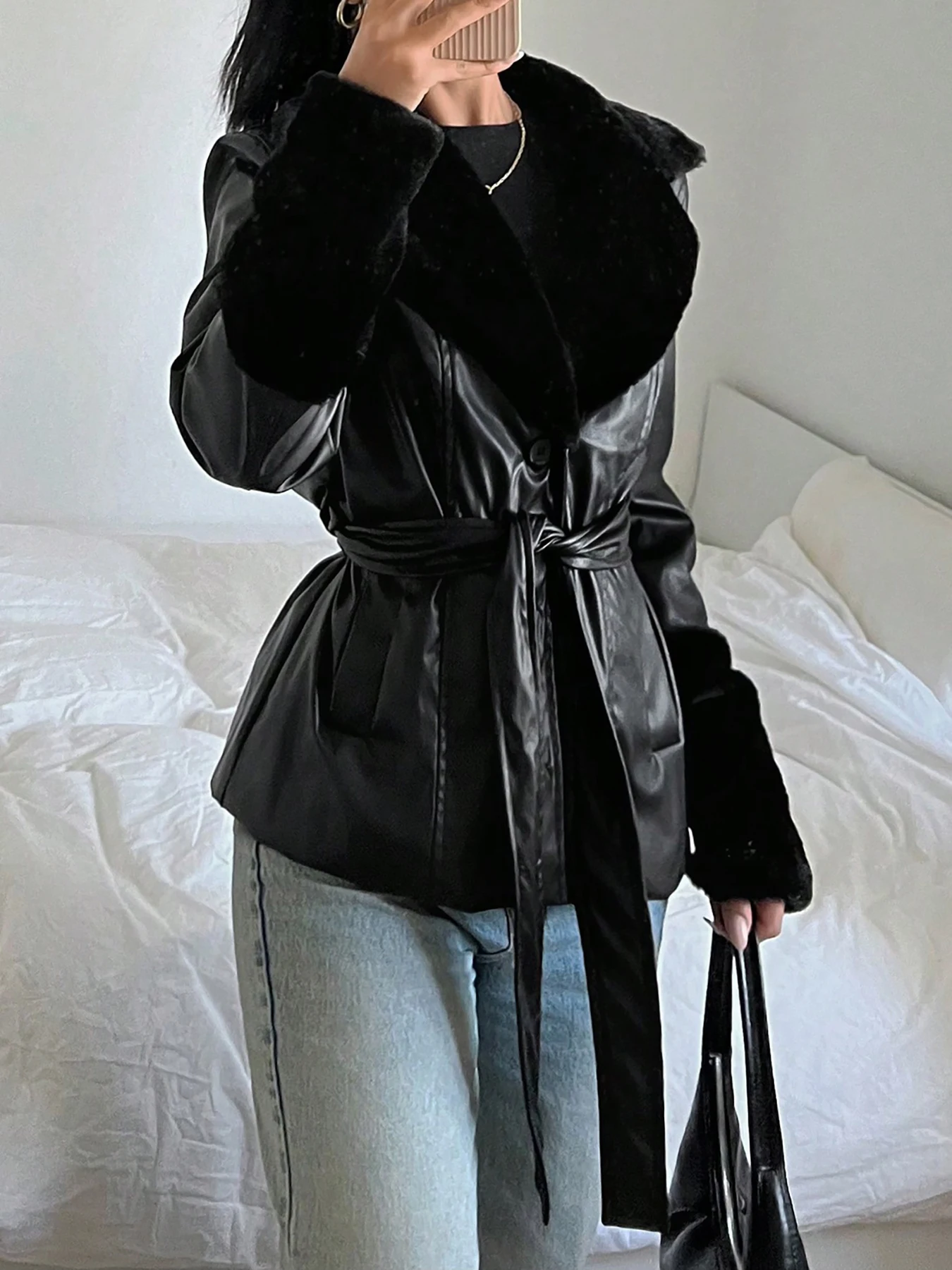 

Beautiful women's jacket, autumn outfit, young women's faux leather long sleeved jacket 767