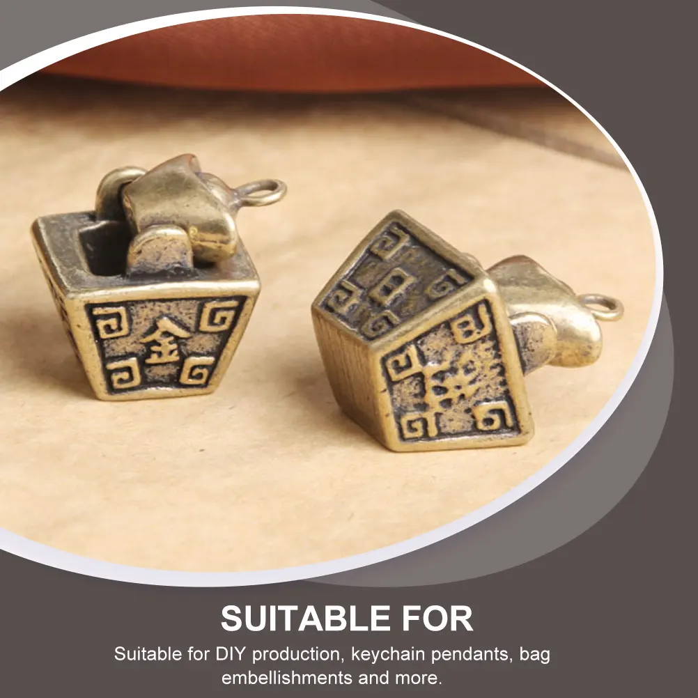 

2 Pcs Yuanbao Keychain Pendant Vintage Decor Christmas Brass Craft DIY Ingot Pendants Bracelet Child