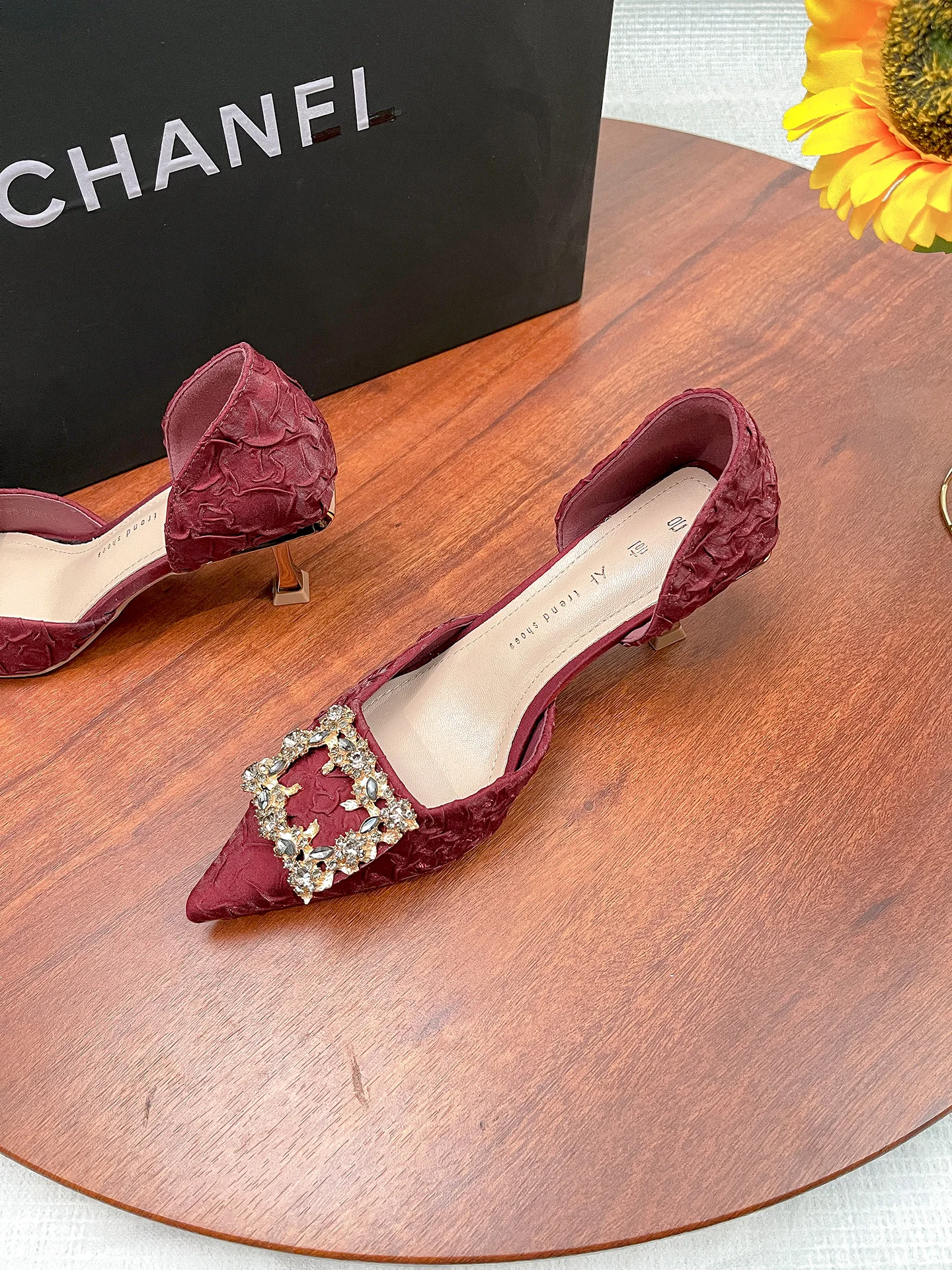 lamb-skin-pointed-toe-single-oes-women's-slip-on-hollow-out-ow-heel-faionable-wedding-oes-ele-lady-sle-footwear