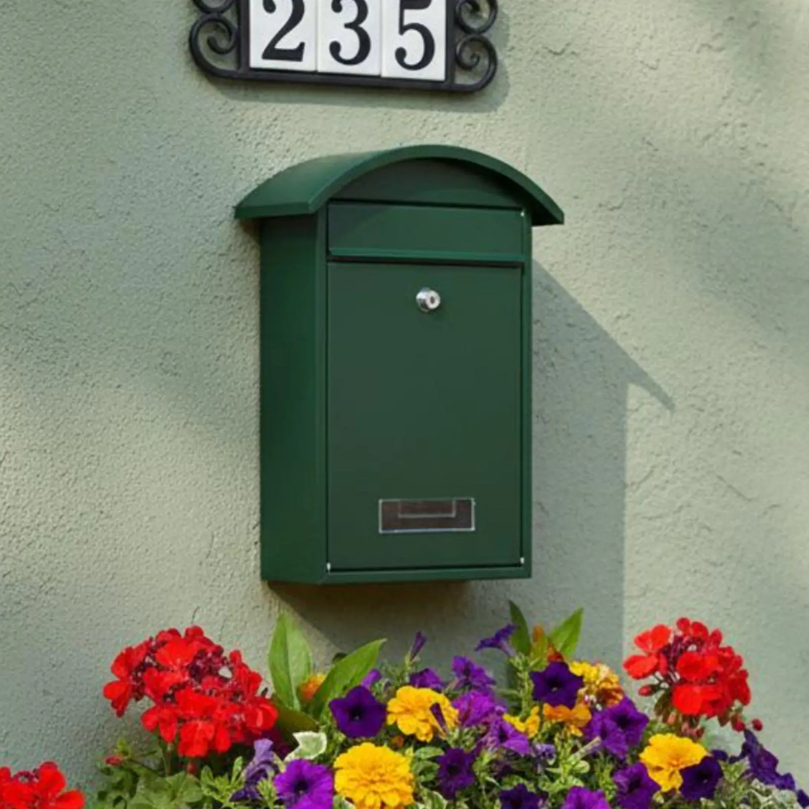 Wall Mount Mailbox Outdoor Patio Iron Metal Mailbox Classic Retro Style for Garden Patio Exterior Home Decor