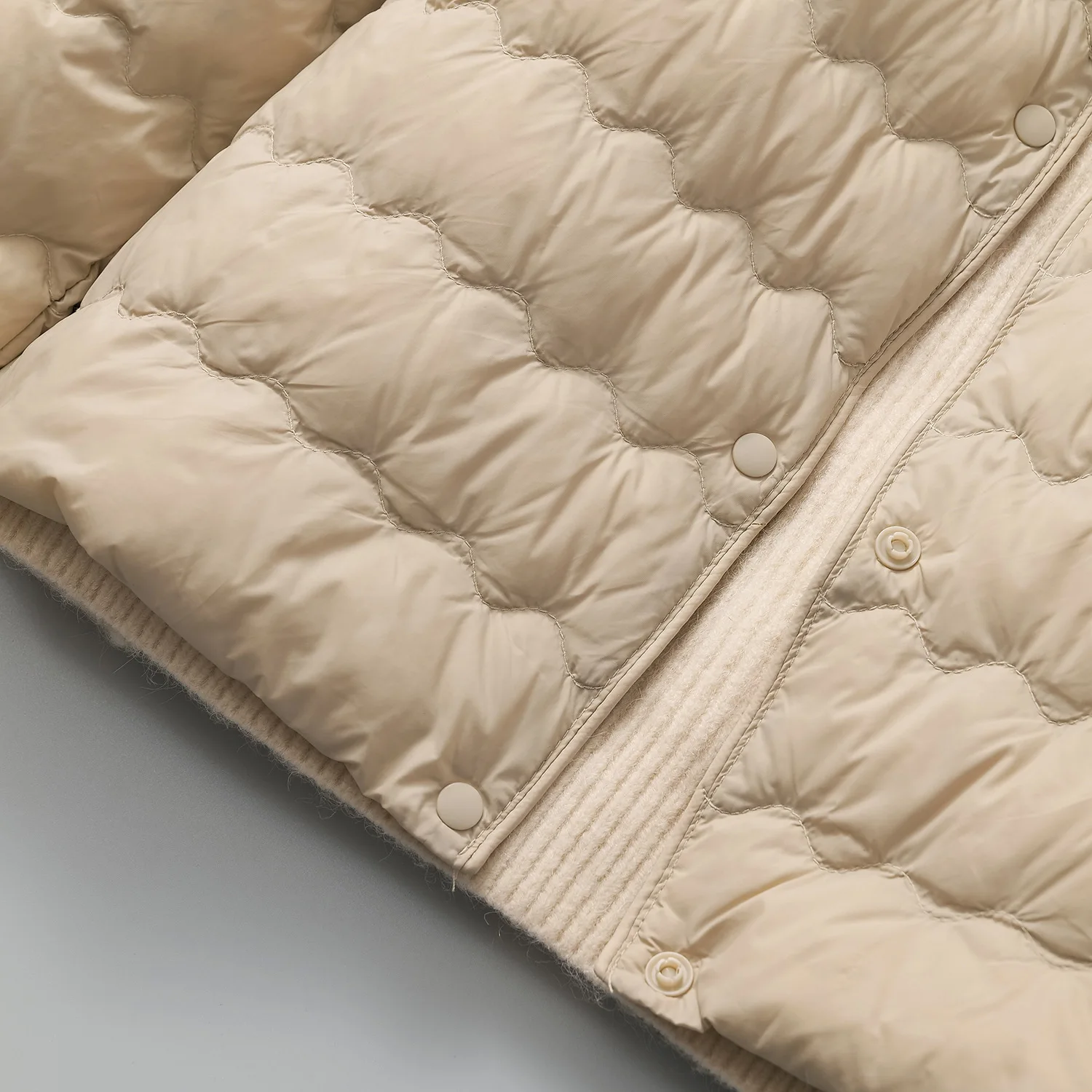 Vrouwen Wave Warme Donsjas Winter Ultra Licht Dunne Witte Eend Donsjack Parka Vrouwelijke Single Breasted Korte Bigsize Outwears