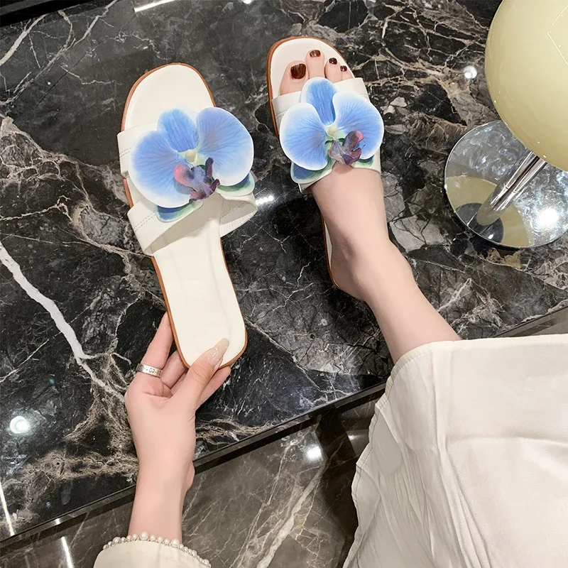 

New Hot Summer Women's Slippers 2025 Fashion flower Women's Sandals Bathroom Woman Slippers Banquet Party Ladies Shoes slides