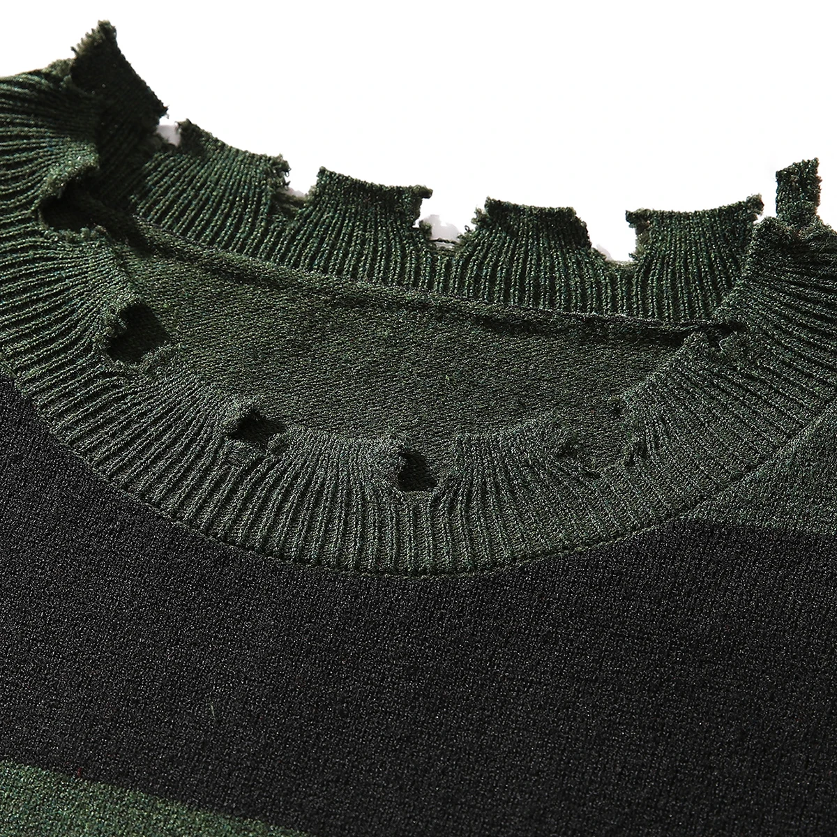 Men's New Autumn and Winter Warm Knitwear, Pullover Striped Knit Sweater