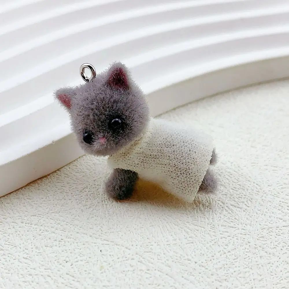 سلسلة مفاتيح دمية مصغرة للرجال والنساء ، قلادة قطة ثلاثية الأبعاد لطيفة ، فستان كارتون إبداعي ، مشغولات يدوية ، حيوان يتدفقون ، لعبة شعر