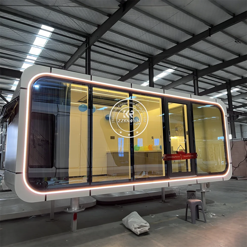 Modern Cabin Prefabricated Tiny Capsule House Customized Steel Frame Container Apartment Office Tiny Mobile House for Outdoor