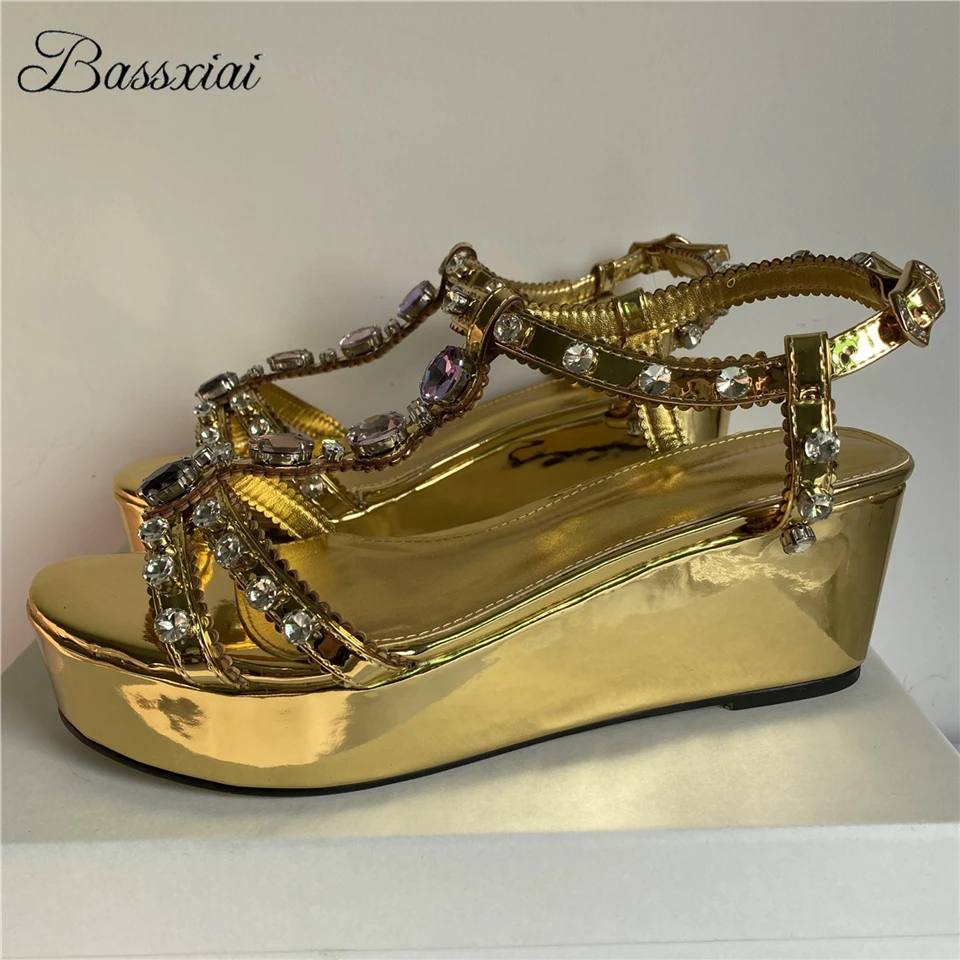 Rhinestone T-Strap Modern Sandals Women Luxury Patent Leather Ankle Strap High Plarform Wedges Summer Shoes 2024