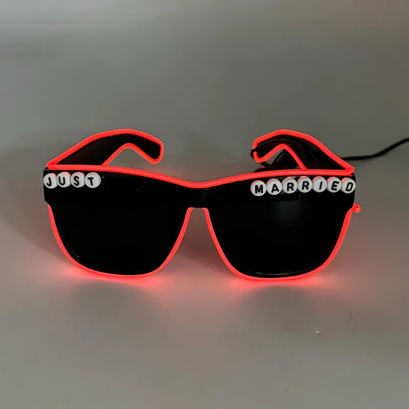 

LED Light Just Married Glasses Glowing Neon Glasses For Couple Wedding Party Supplies Luminous Sunglasses Newlyweds Decor