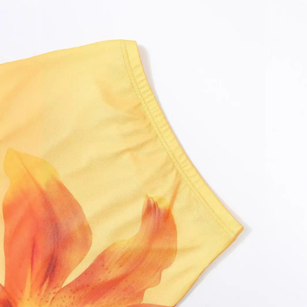 Wygodny, drukowany komplet: spódnica z efektem węża, głęboki dekolt, swobodny krój, owijany, dopasowany, średni stan, europejska moda damska.