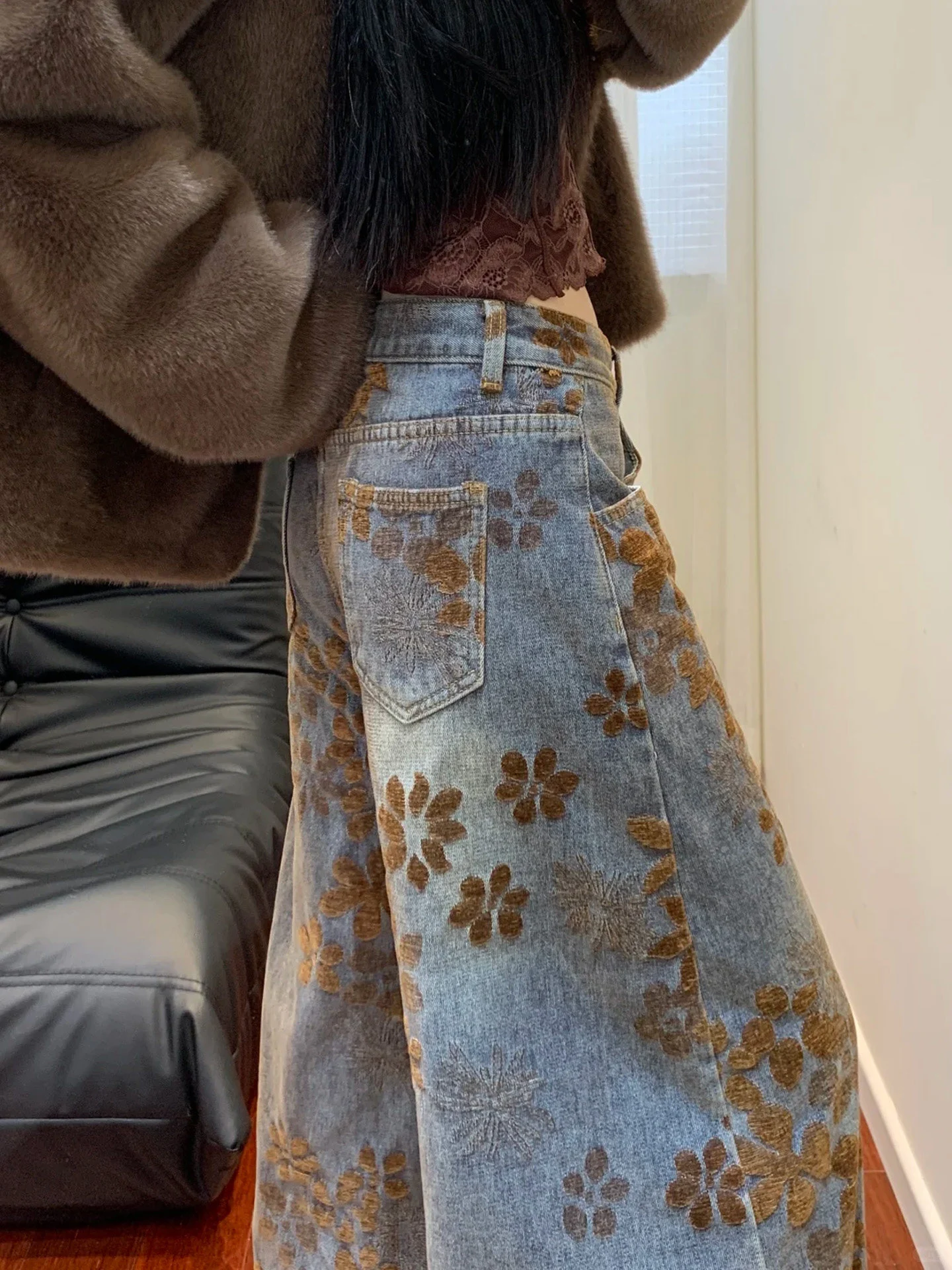 

Retro American Washed Embroidered Wide Leg Jeans Women's Street Straight Loose Slimming Long Trousers Trendy High Waist Asymm...