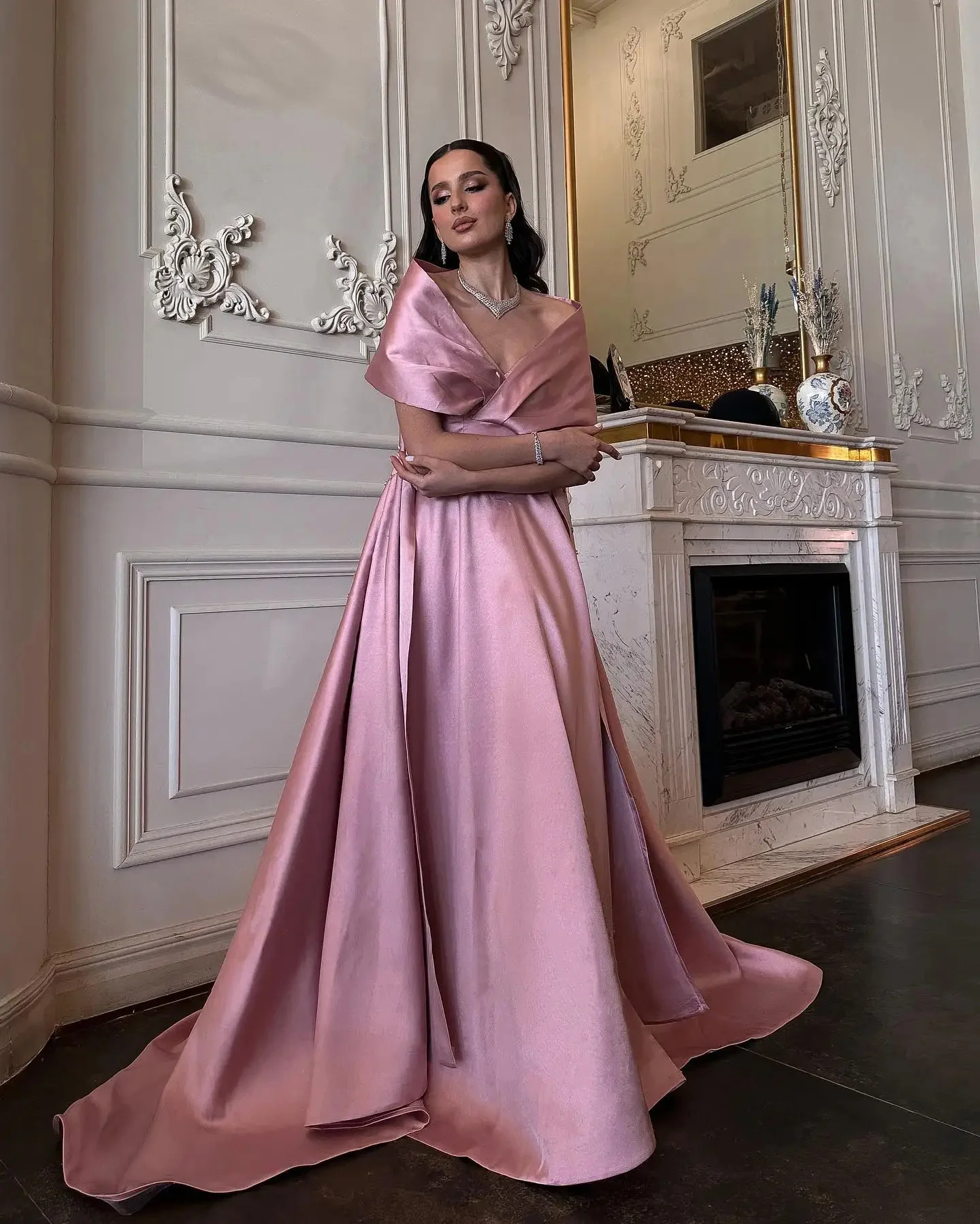 Elegant Pink Celebrity Dresses A-Line V-Neck Off Shoulder Sleeveless Dubai Arabic Satin Women Wedding Forma Prom Gowns