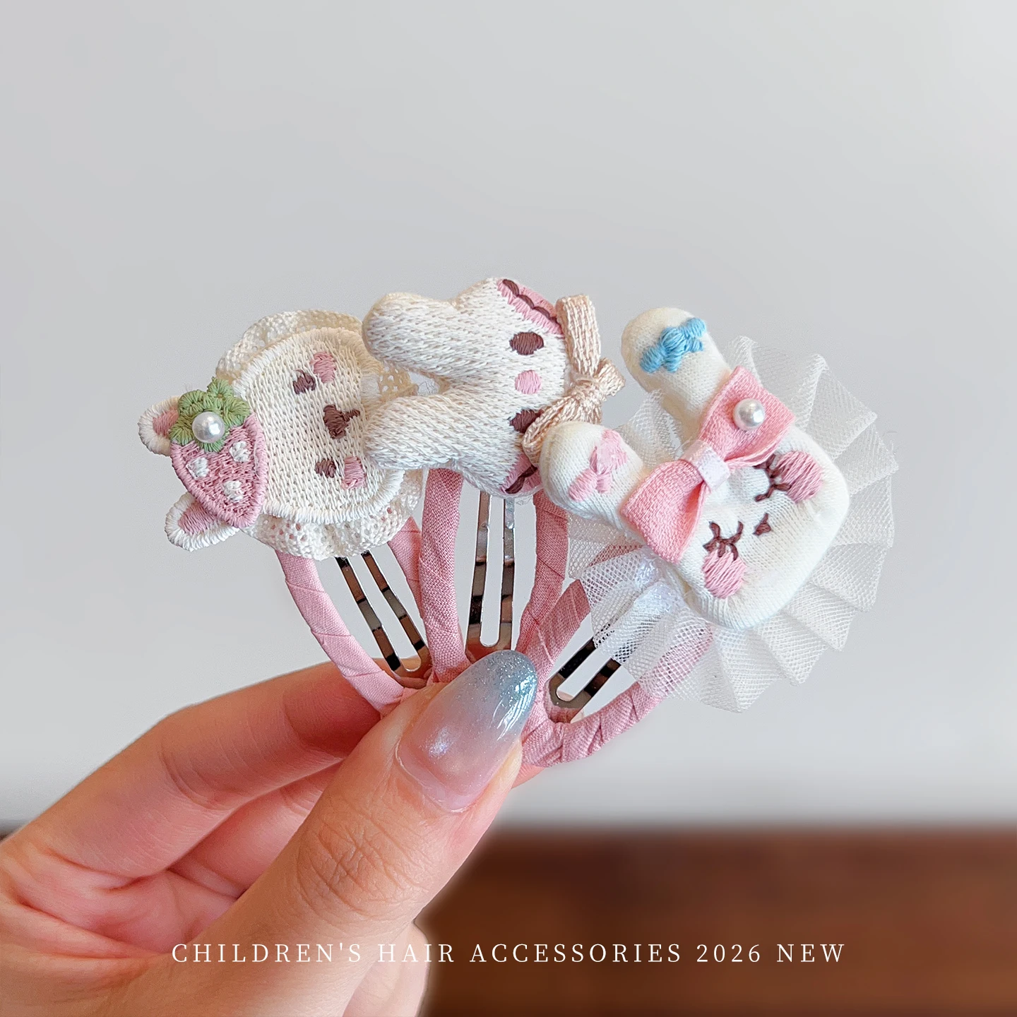 2026 Neu 2 Stück/Set Bestickte Cartoon-Haarspangen Süße Rosa Schaf-Bär-Kaninchen-Haarklammern ohne Haarschäden für Babymädchen und Kleinkinder – Detail 5