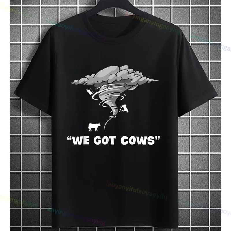 تي شيرت برسومات تورنادو تشيسر مع "لا يمكنك شراء السعادة ولكن يمكنك مطاردة العواصف" تي شيرت كاجوال بأكمام قصيرة من القطن 100%