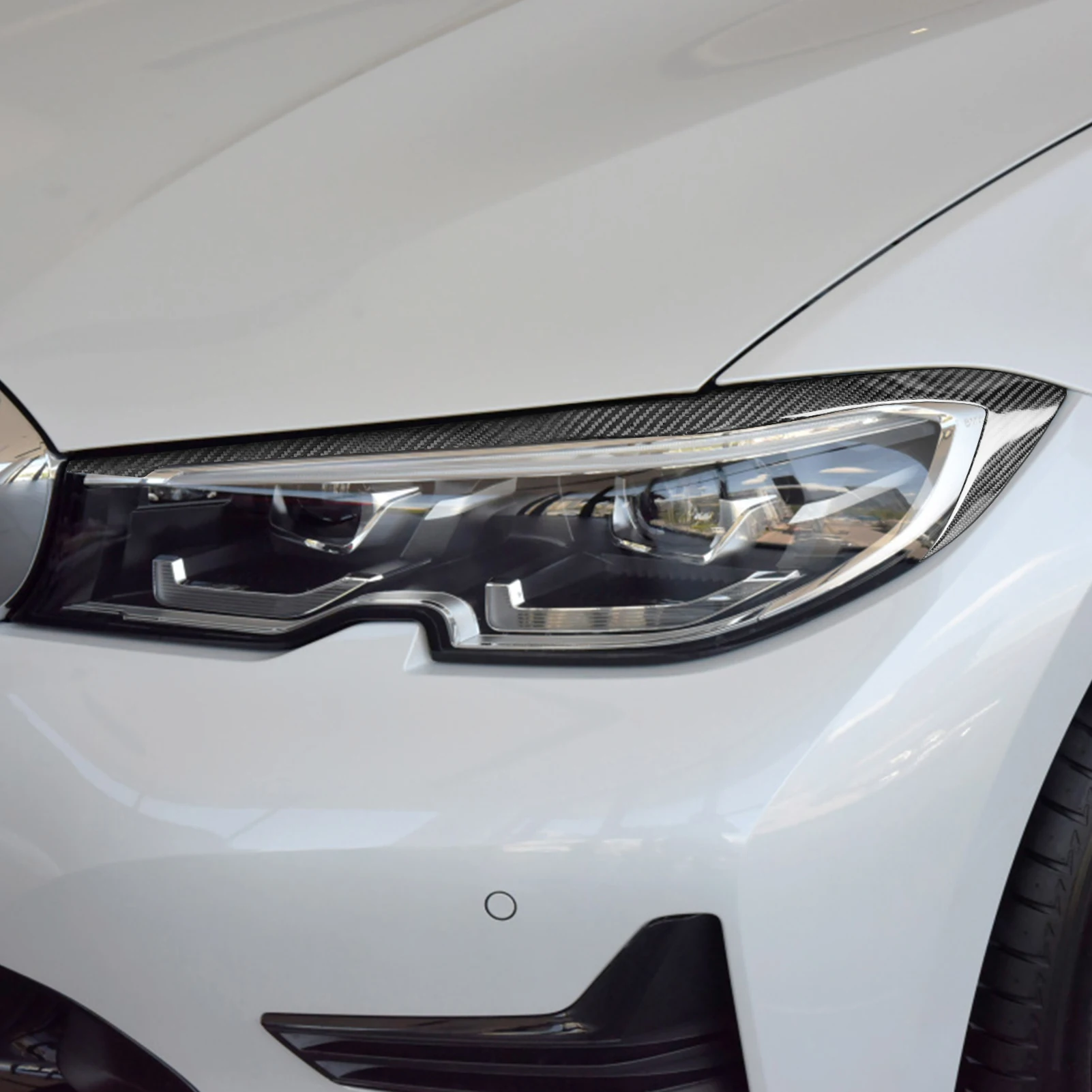 For BMW 3 Series G20 G28 2019-2021 Real Dry Carbon Fiber Front Headlight Eyelid Eyebrow Panel Cover Car Accessories Modification