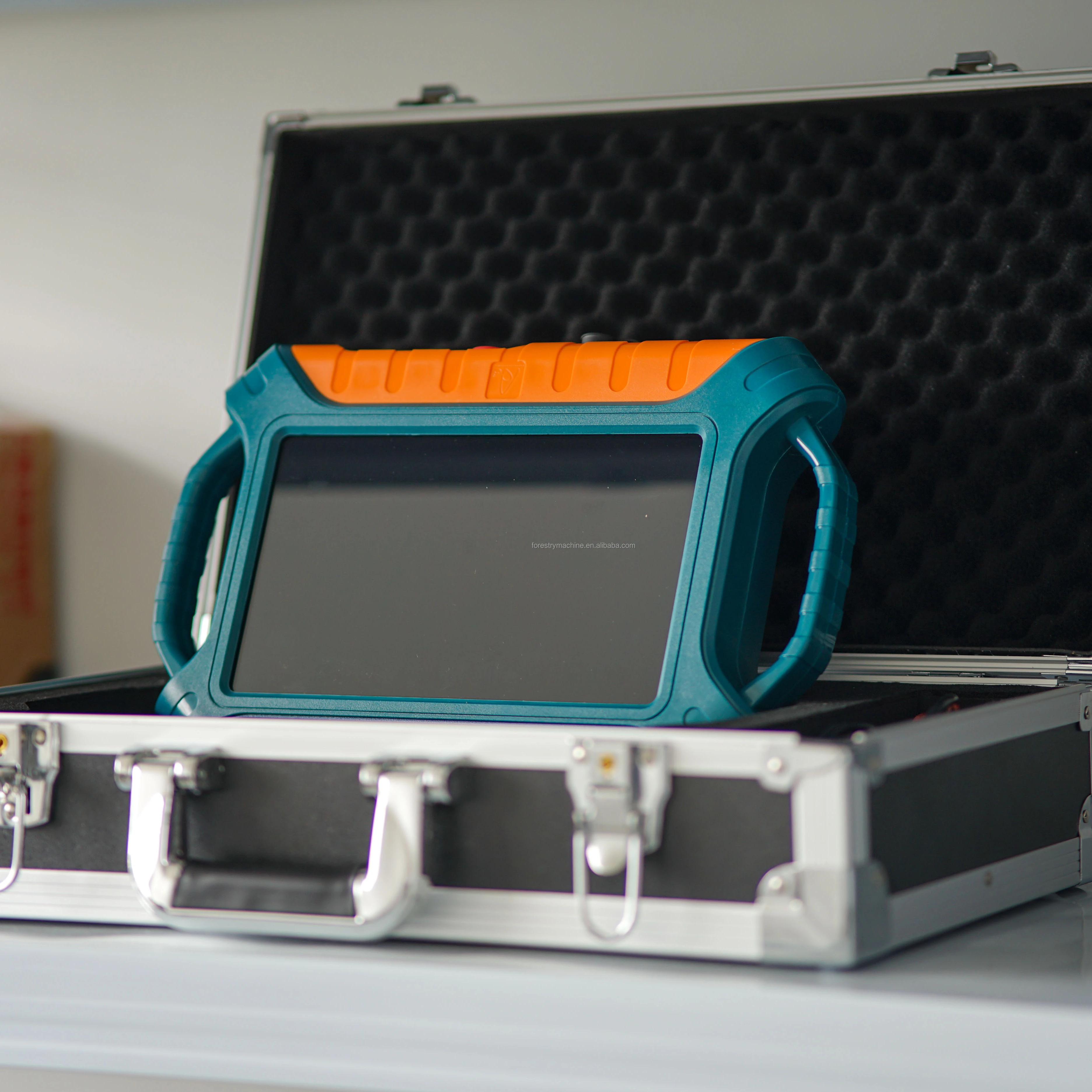 New ADMT-60KG-16D Single Channel Underground Gold Crystal Detector Real Time Image Metal Detector