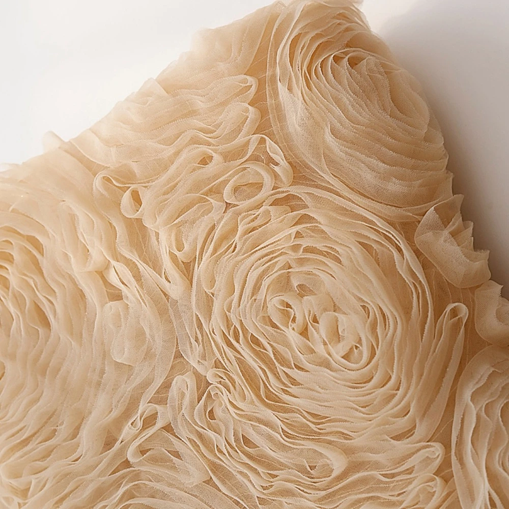 

Сетчатая кружевная ткань с аппликацией в виде розы, потрясающая объемная вышивка для свадебного наряда, дизайнерская модная ткань для рукоделия