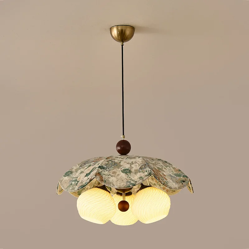 

French antique chandelier American retro atmosphere restaurant chandelier fabric glass dining table bedroom retro chandelier