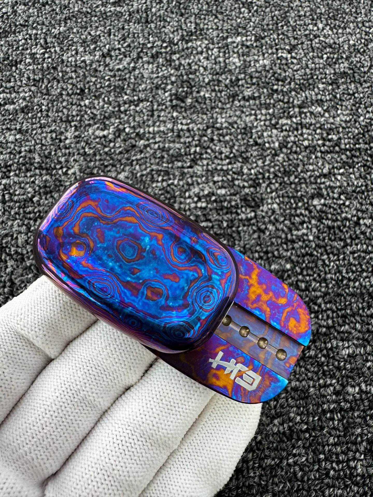 Used By Edc EJH Liu Chu, A Friend, Titanium Horse, Paragraph Soap Mechanical Push Card Edc Metal Decompression