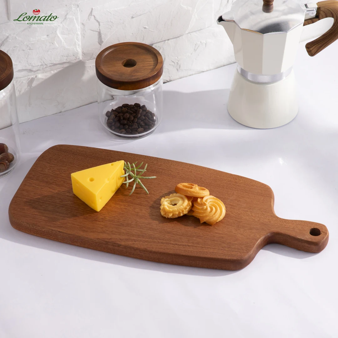 : Tábua de corte de madeira e bambu