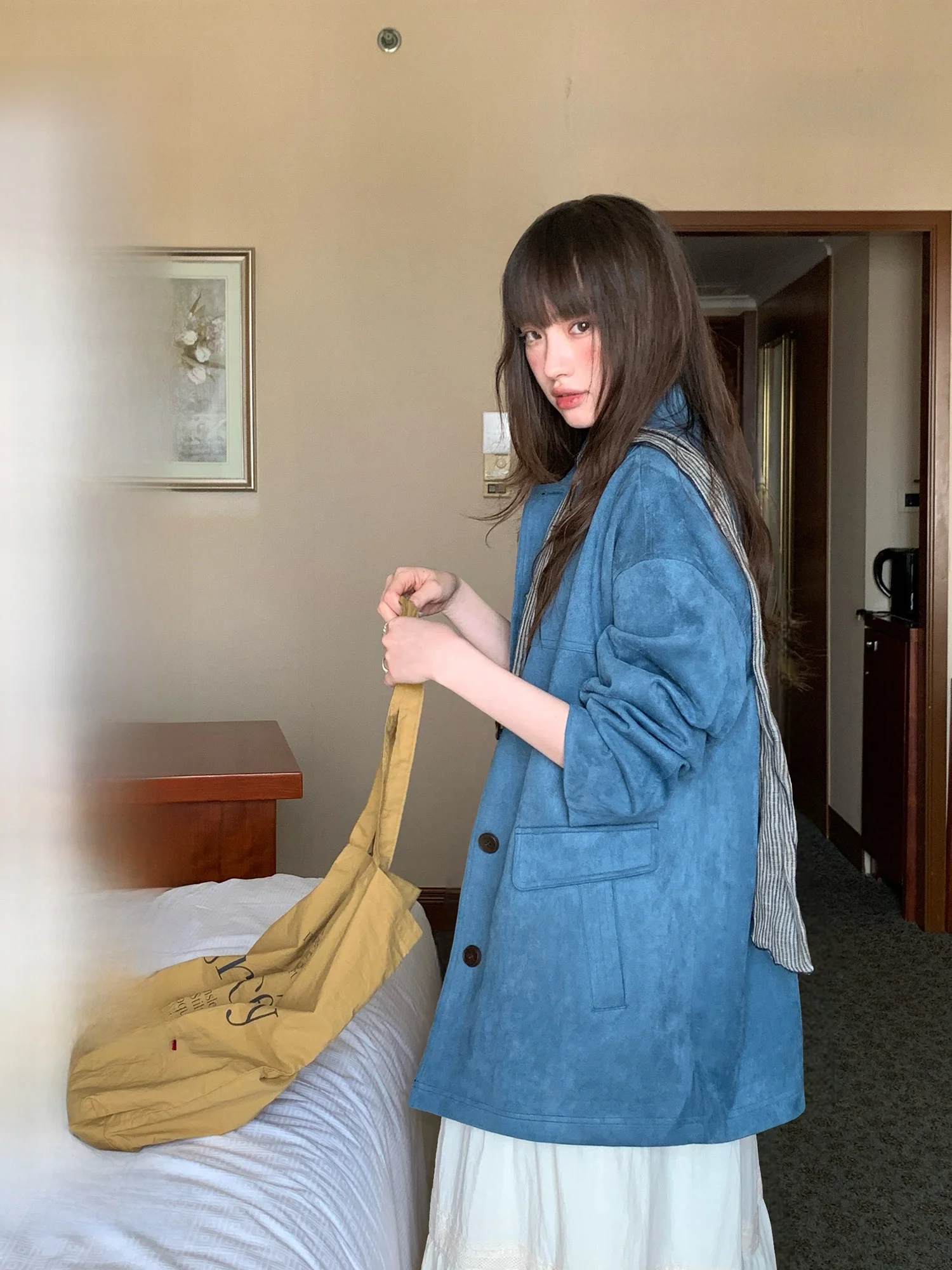 

Ретро-пальто женское длинное RAINY в корейском стиле, свободного кроя, из замши, с прямым воротником, демисезонное, двубортное