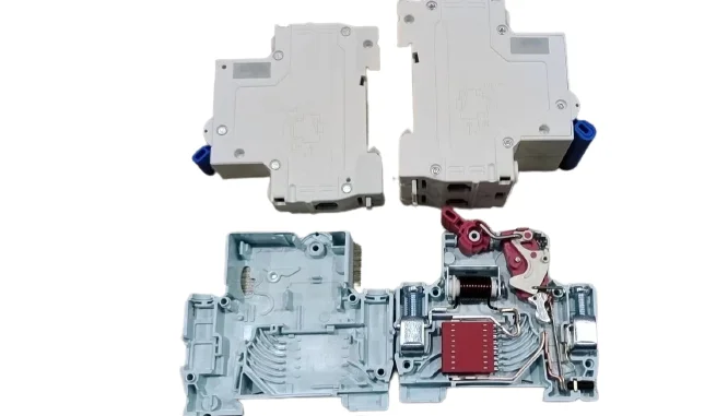 20 piezas MCB C65S tipo CHINT interruptor de seguridad de rendimiento de alta calidad Protector de circuito disyuntor en miniatura Mcb
