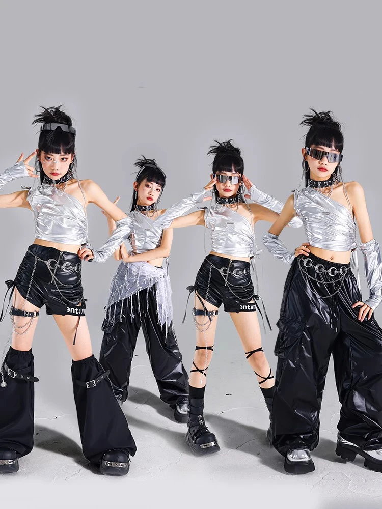 

2025 Fashion Girls Hip Hop Costume Jazz Dance Navel Tops Pants Silver Black Leather Performance Suit Street Dancewear BL16019