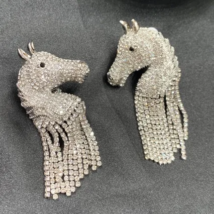 Vintage Jewelry Earrings Thickened White Gold Glass Diamond Material Tassel Horse Head Ear Clips