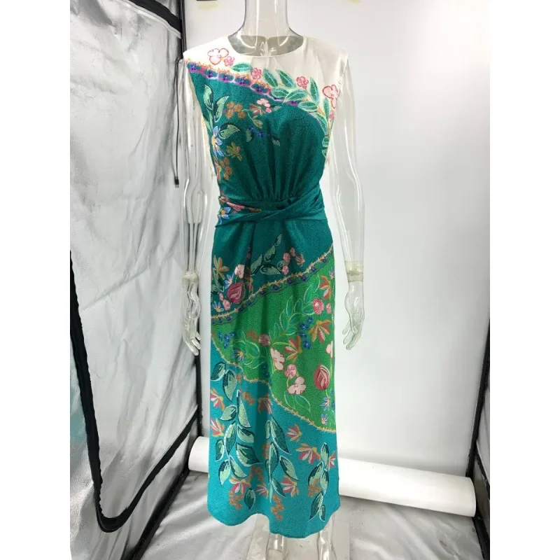 Elegantes Y2K ärmelloses O-Ausschnitt Blumendruck figurbetontes Urlaubs-langes Kleid Sommer Damen Satin Twist Taille Bohemian-Kleid
