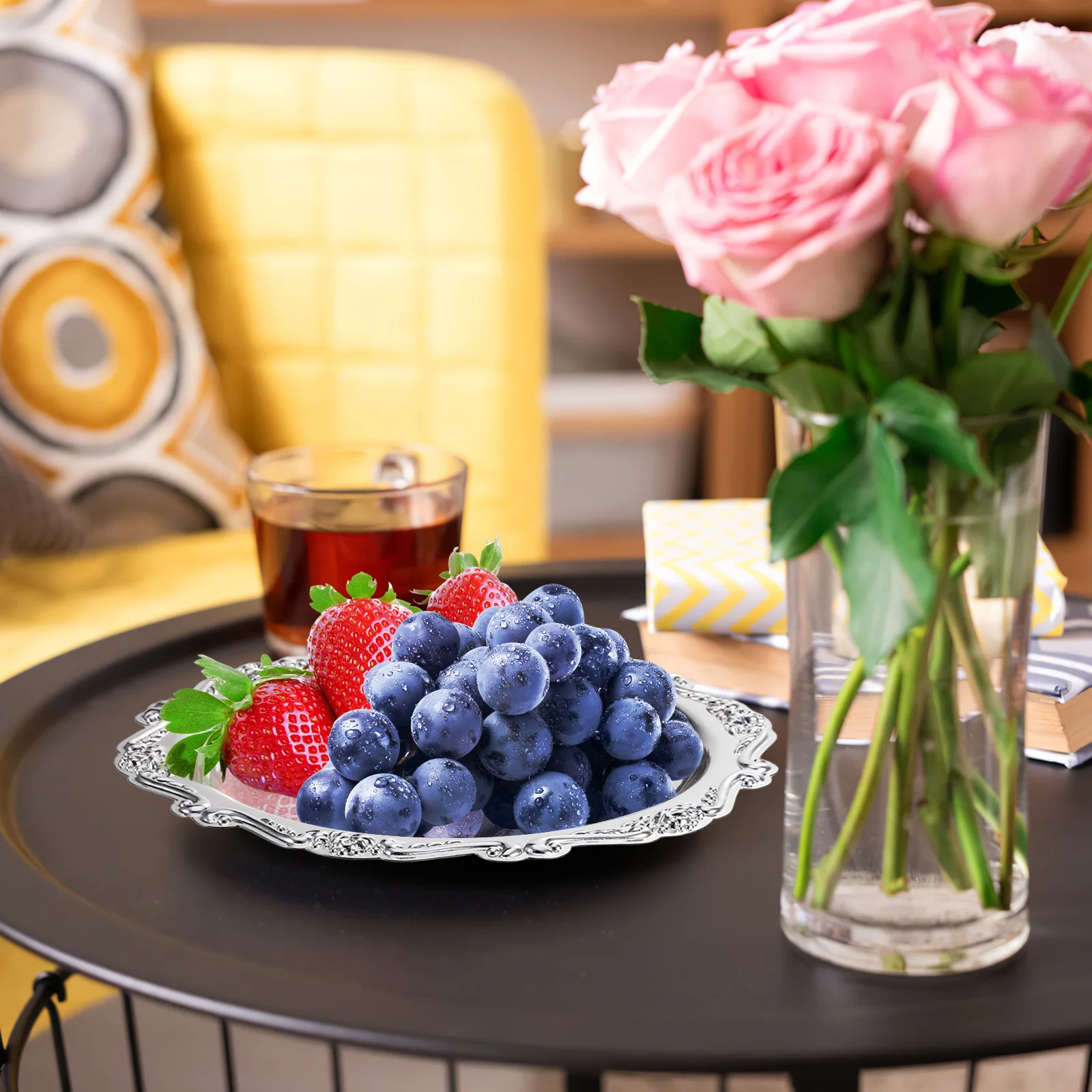 

Decorative Iron Snack Serving Tray Sturdy Wrought Iron Dessert Plate For Party Wedding Home Use Fruit Appetizer Tray