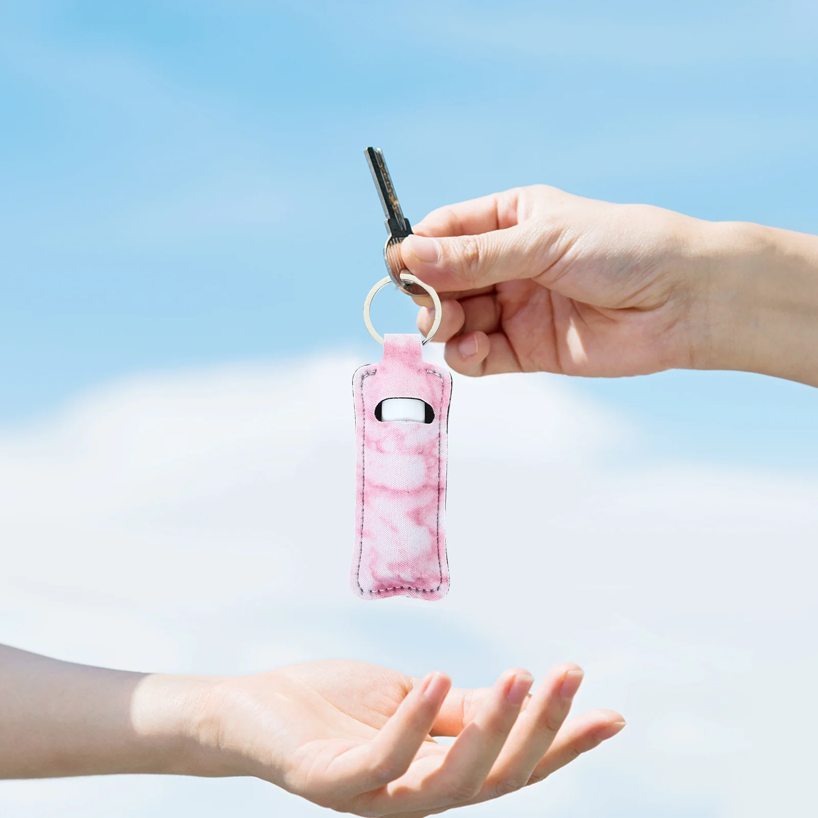 

4Pcs Lipstick Sleeve Holder Keychain Portable Lip Balm Case Travel Bag Lightweight Organizer Lipstick Holder Keychain