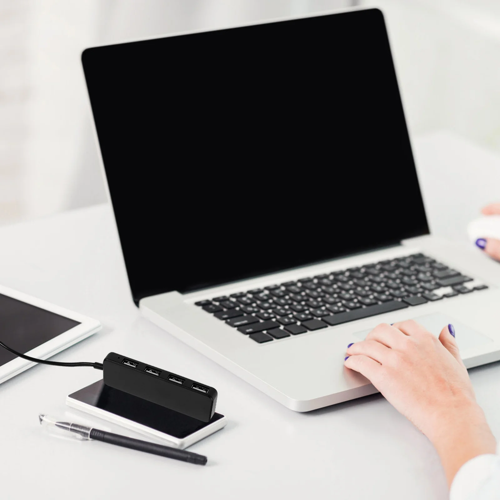 

1pc 4 Ports Usb 2.0 Hub High Speed Plastic Splitter For Computer Cable Adapter Lightweight Durable Abs No Driver Required