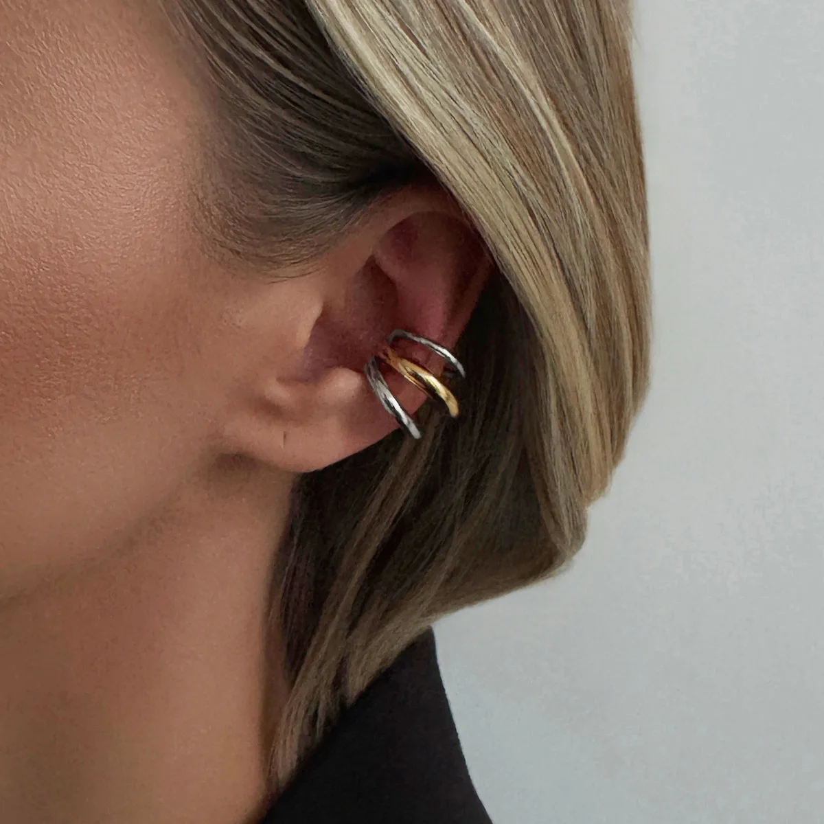 

Retro Stainless Steel C Shape Ear Cuff Golded Metal C-shaped Ear Clip Thick Thread Gold Jewelry Wear Earrings for Women