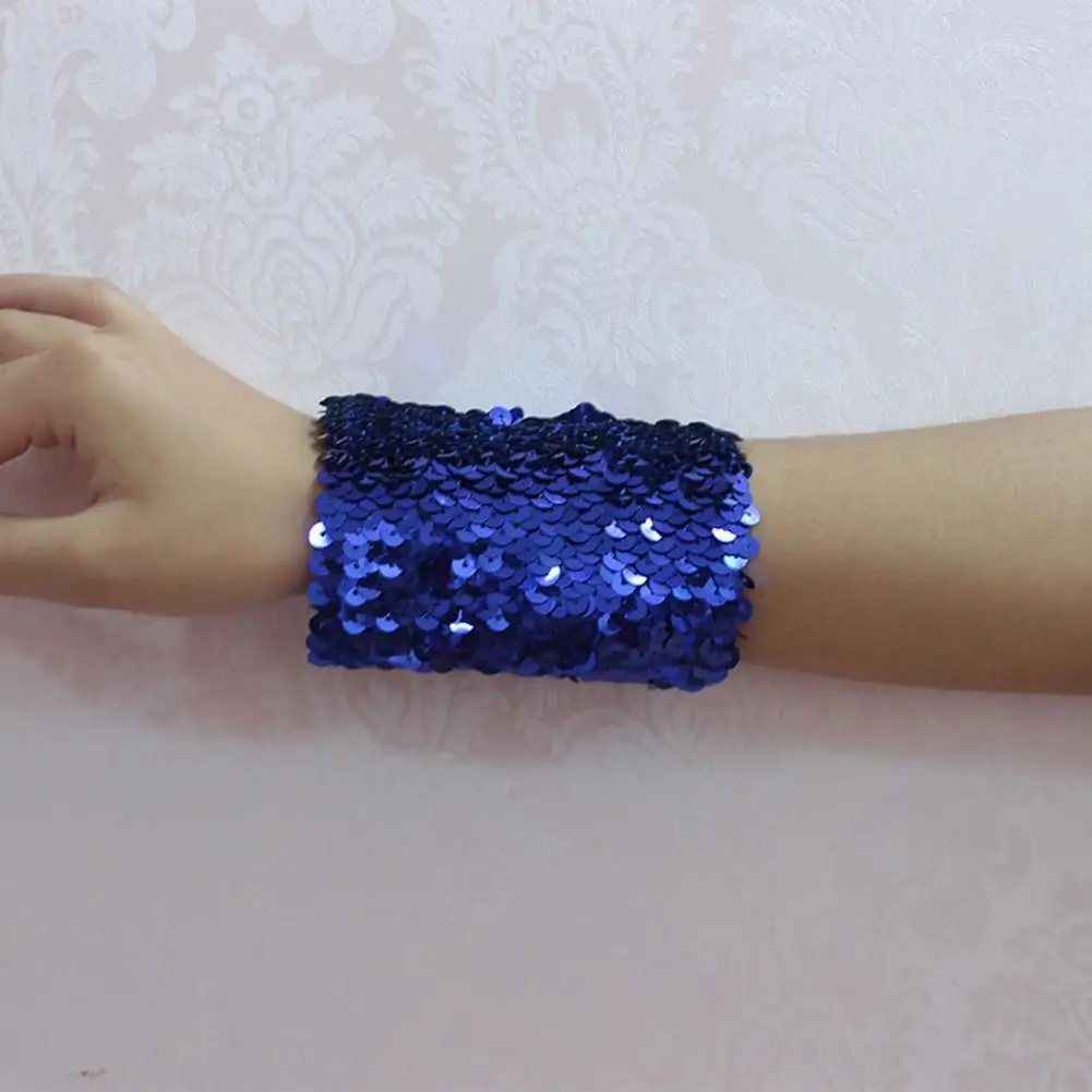 1 paio di bracciali con paillettes lucide per ragazze da donna braccialetti elastici scintillanti con polsini Cosplay puntelli per feste di ballo