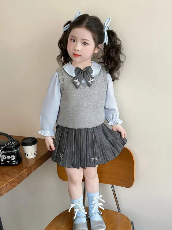 

Spring 2026 Girls' ey Knitted Vest Skirt Set Bow Tie Preppy Sle Children's Faion Tee-Piece Suit Casual Sportswear