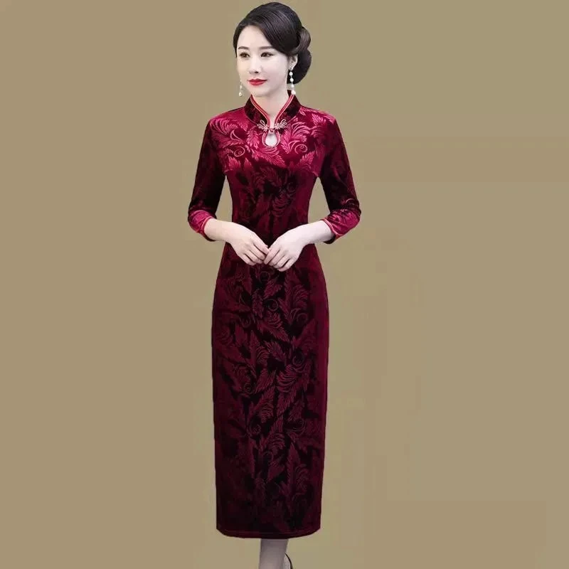 Vestido largo de terciopelo Cheongsam dorado para mujer, Vestidos ajustados de noche rojos para madre, primavera y otoño, XL-6XL