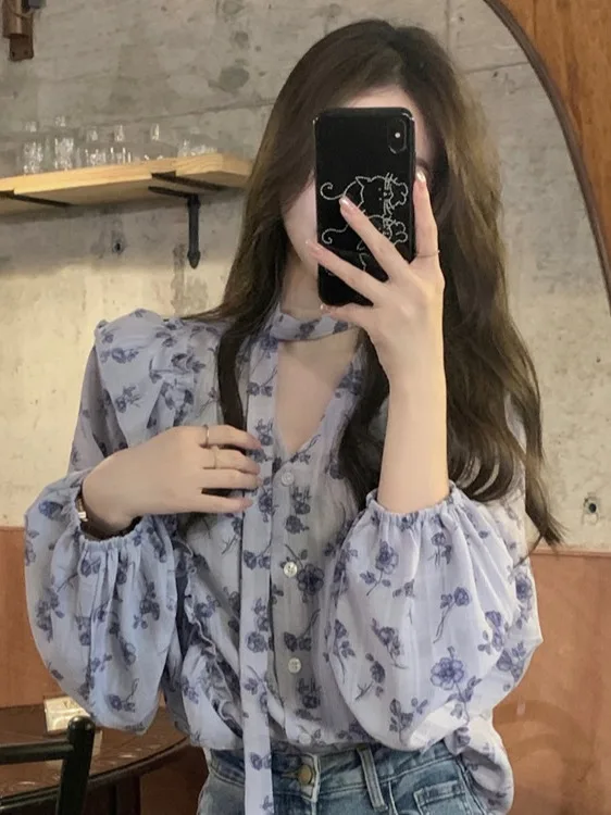 

Unique Early Spring V-Ne Blouse Women's Light Maturi Sle irt Single Button Lace Belted Casual Korean Loose Fit