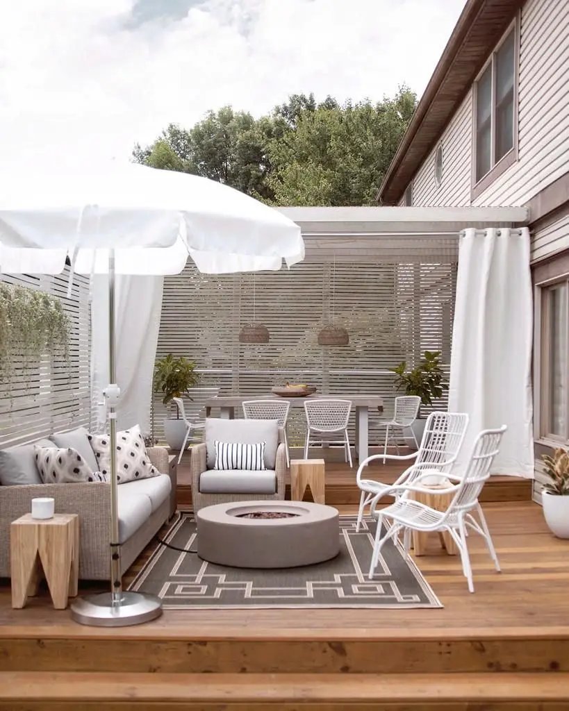 

Modern Design New Arrival Garden Furniture Rattan Woven Sofa Sets Unique Outdoor and Park Furniture for Patio and Garden Use