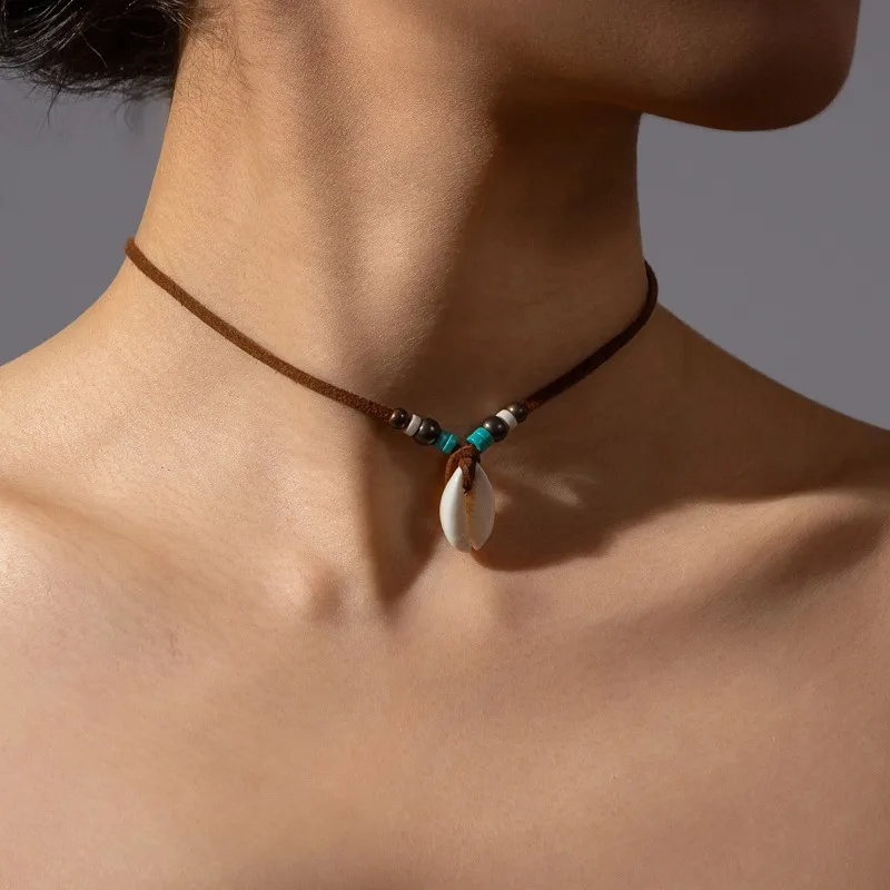 1 Pcs Bohemian Style Brown Shell Necklace Adorned with Blue and White Wooden Beads Suitable for Vacation or Casual Wear