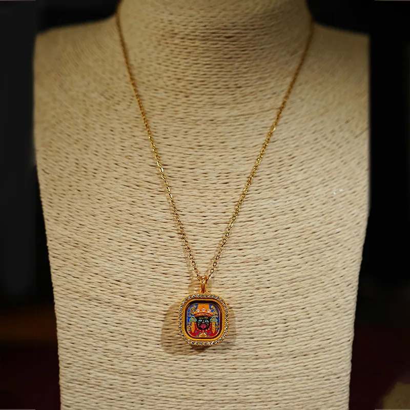 رسمت باليد ثانغكا مطعمة الماس غاو صندوق قلادة الأصفر الثروة Wuye الأخضر تارا الأبيض الثروة Zhajilamu مجوهرات