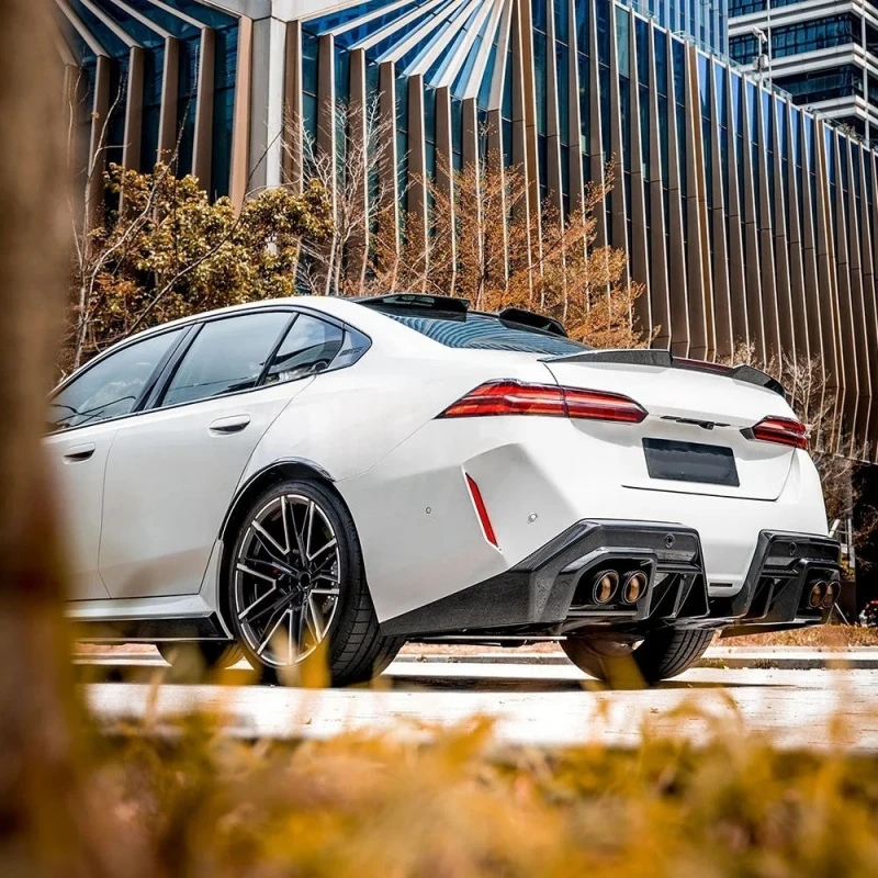 Hot Selling SQ Style Prepreg Dry Carbon Fiber Roof Spoiler, 5 Series i5 G60 G90 M5 2024+ Glossy 3K Weave Exterior Tuning Parts