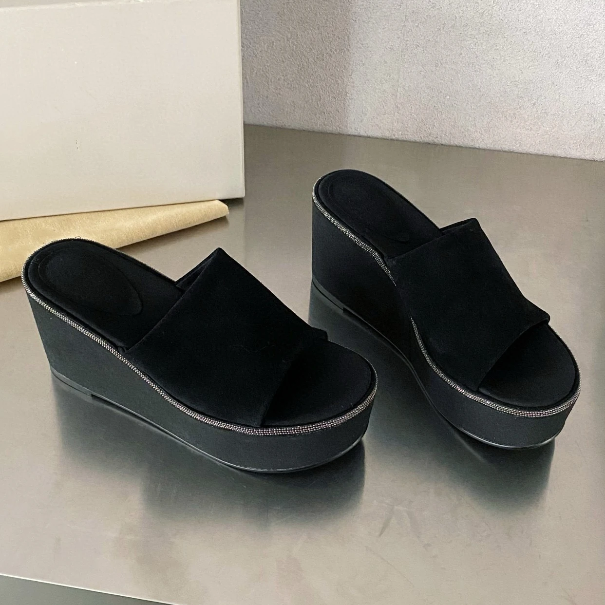 Summer genuine suede platform slippers