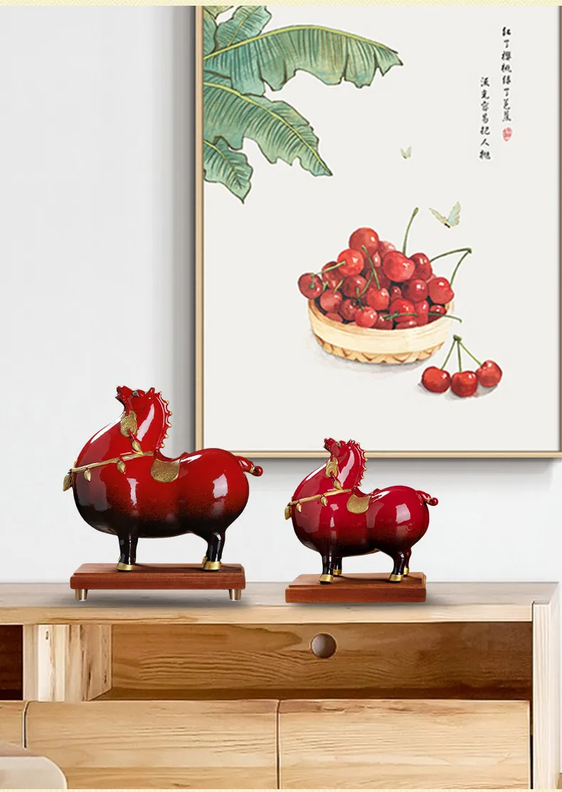

There is money soon, red Tangma Year of the Horse zodiac ornament, office living room decoration.