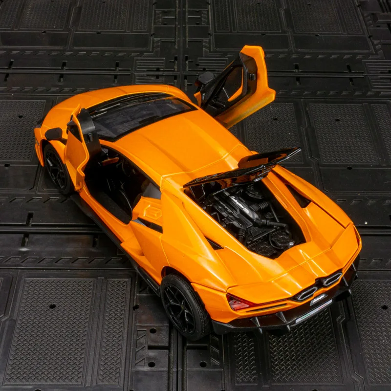 

CCA 1:24 Lamborghini Revuelto модель автомобиля из сплава, коллекция украшений, акустооптические игрушки, двери и багажник, можно открыть, богатые детали