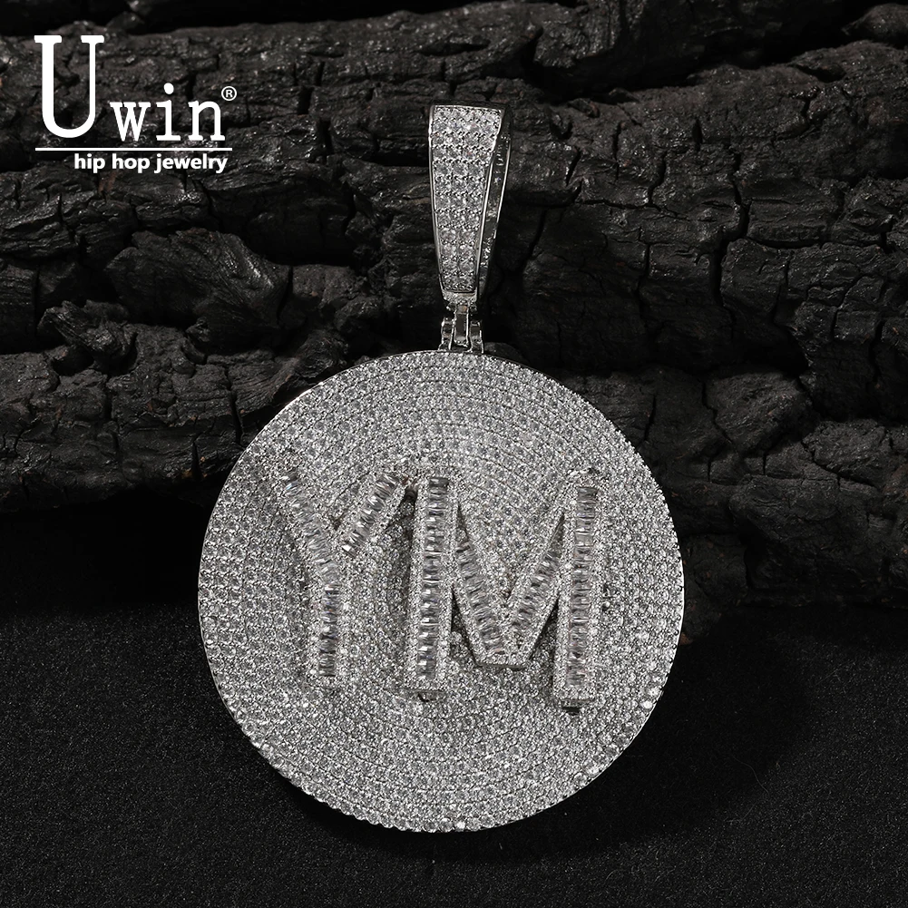 

Uwin Custom Baguettecz Initial Letters Round Pendant Necklace Paved Out Cubic Zircon Personalized Name Men Women Hiphop Jewelry