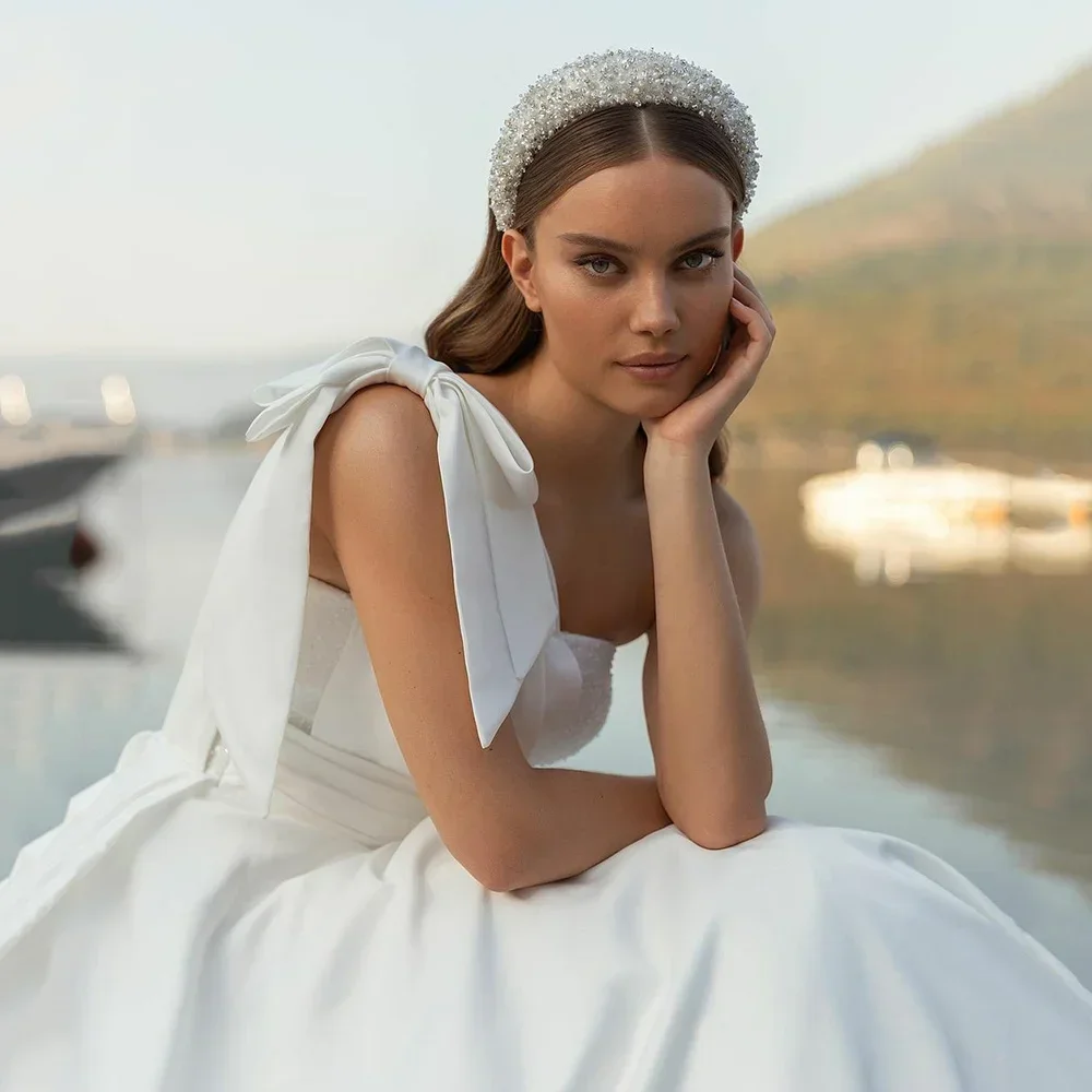 Chic A-Line Satin Wedding Dresses 2026 One-Shoulder Beading Bridal Gowns Beach Brides Dresses Robes de mariee