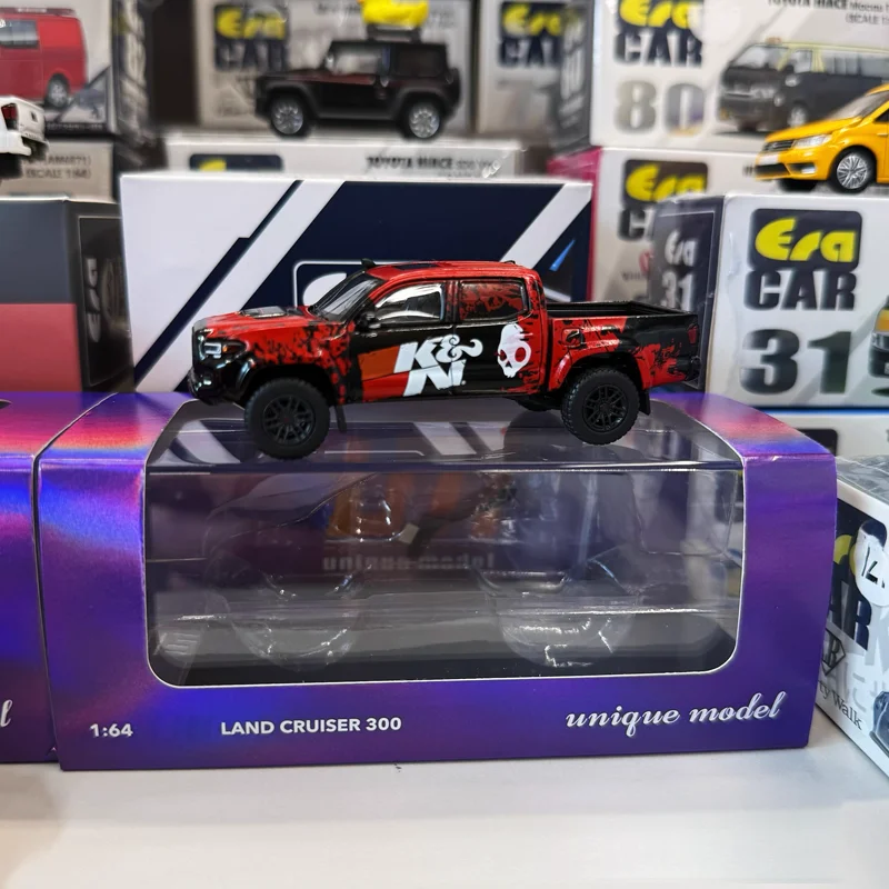 UM 1/64 Scale Tacoma（Not original packaging） Alloy Car Model Classics Adult Souvenir Gift Static Display