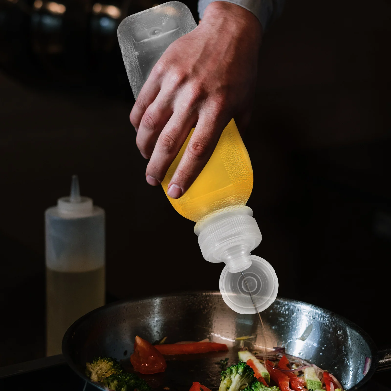 

Oil Tank Nozzle Bottle Plastic Drizzle Bottles Squeeze Condiment Cooking for Sauces Dispenser Kitchen Empty