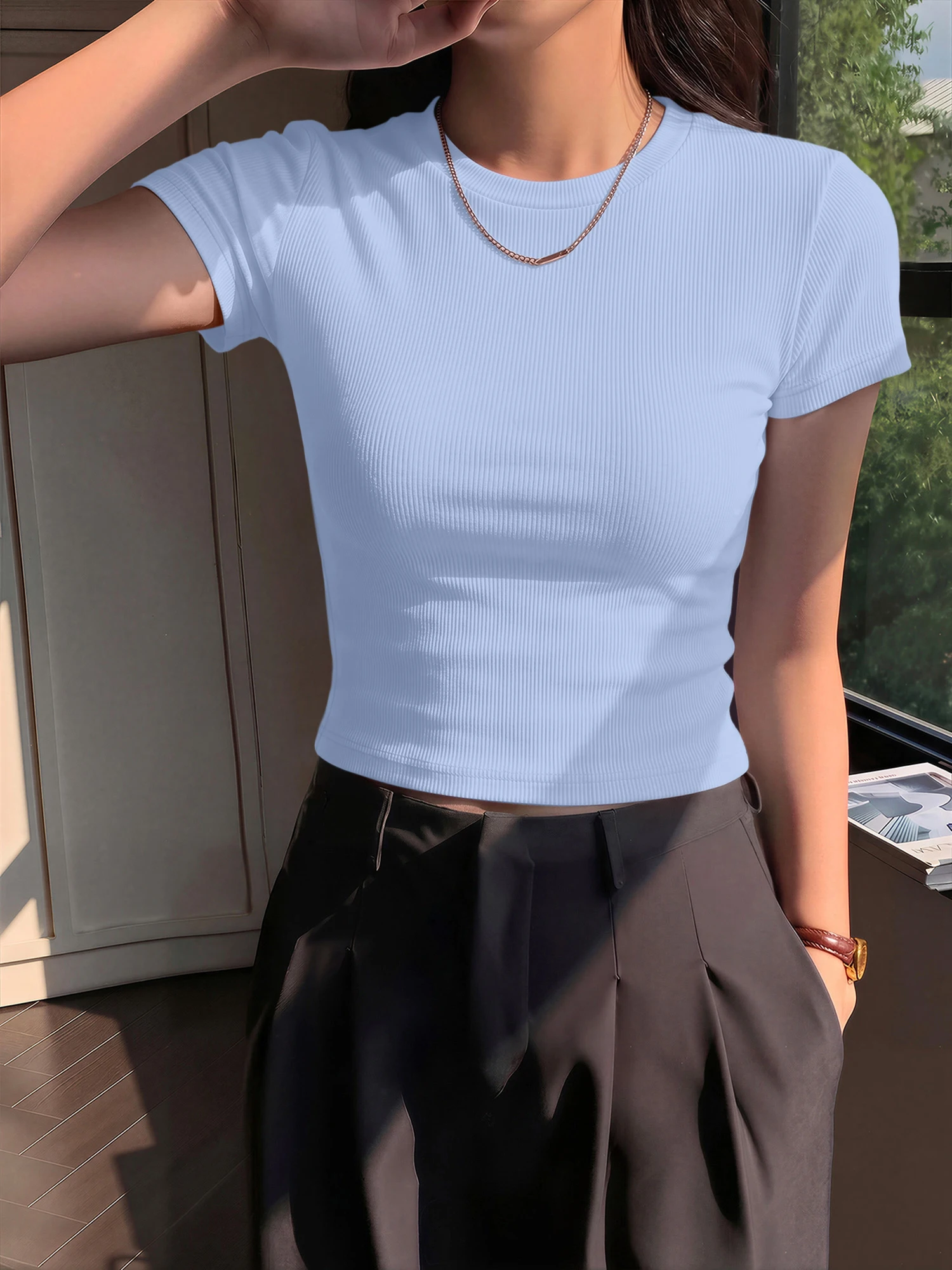 Bold Y2K‑Inspired Ribbed Cropped Crew Neck Tee, Silhouette‑Boosting Short‑Sleeve Top for Music Festival & Nightlife OOTDs