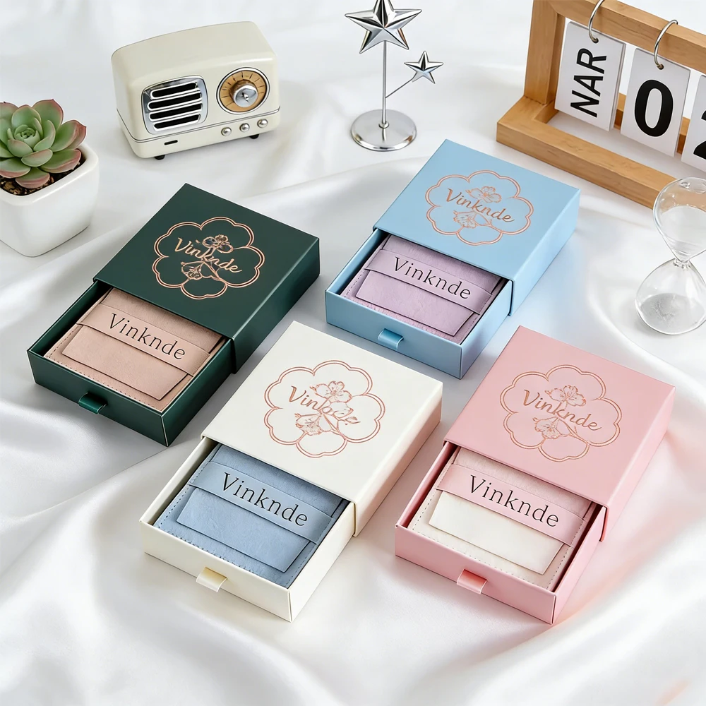 

24Pcs Custom Logo 8x8x2.5cm Green Paper Boxes Earrings Rings Necklace Drawers With Microfiber Flap Bag Jewelry Packaging Case